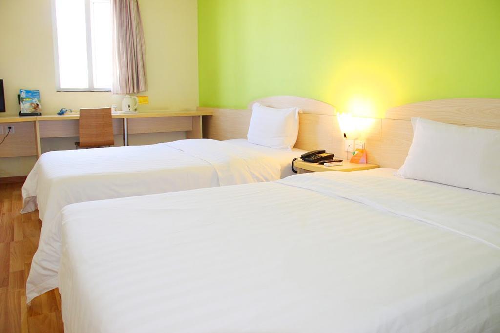 7Days Inn Heyuan Cultrual Palace Renren Le Экстерьер фото